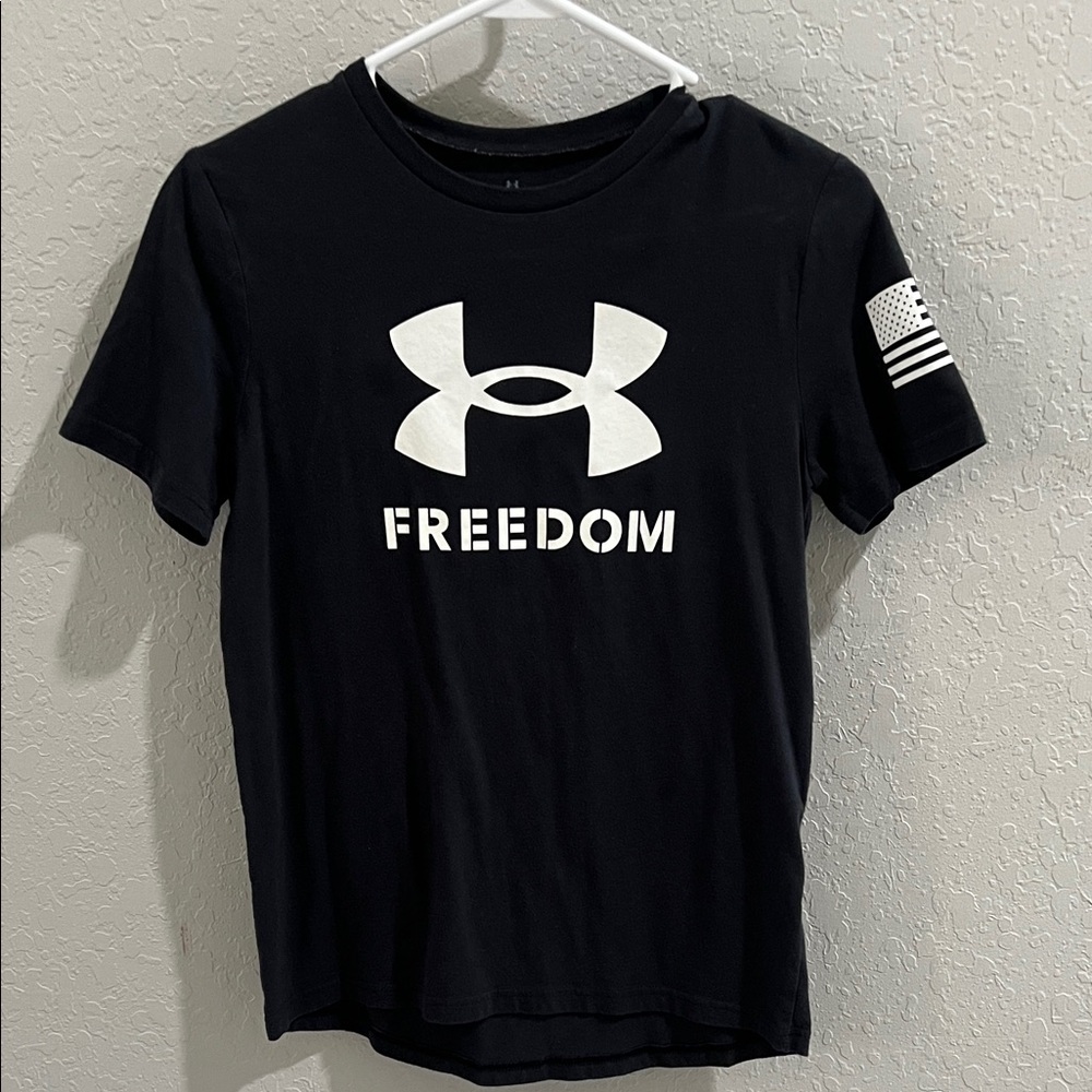 Under Armour Black Shirt with White Freedom Graphic